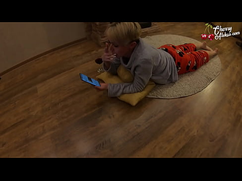 ❤️ Šialená blondínka fajčí obrovský penis a skáče na ňom - análny sex ️ Sex video na nás sk.redgast4asset.ru ❤